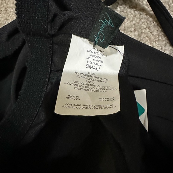 NWT Aqua Green Swimwear Black ruffled tankini top with built in bra size small - Picture 3 of 3